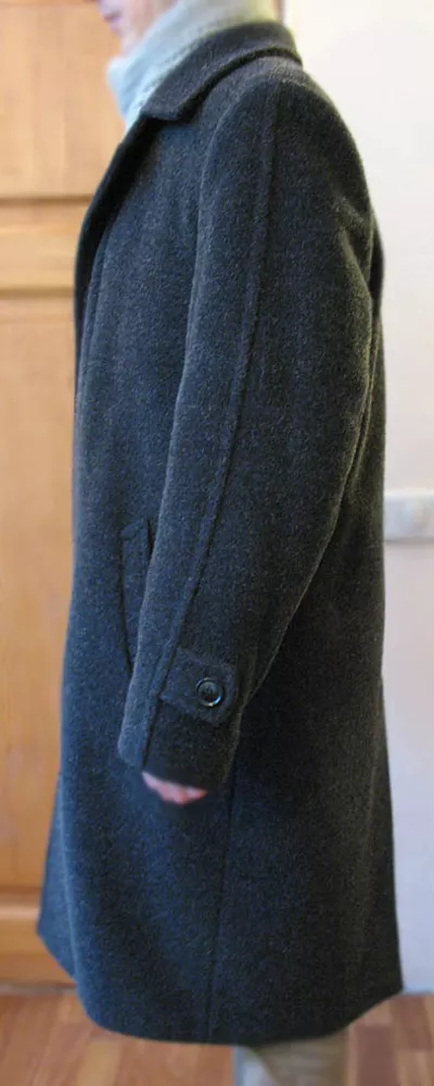 Продам зимнее черное классическое пальто прямого покроя 3