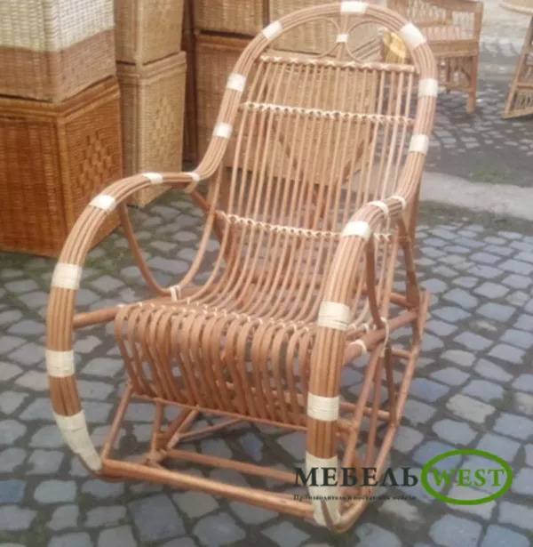 Плетеное кресло качалка,  В полоску  3