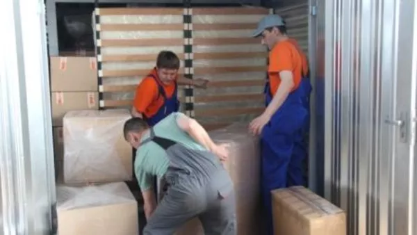 Перевозка мебели, вещей, оборудования, стройматериалов Киев 2
