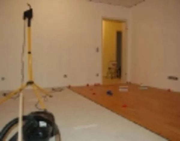 Укладка ламината,  паркетной доски,  установка плинтусов