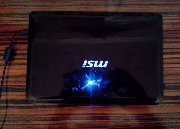 Отличный 2-х ядерный  нетбук MSI U100 .  2