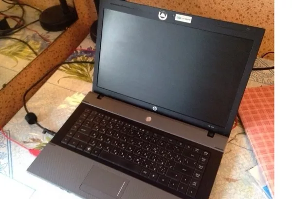 Недорогой ноутбук HP 625 для повседневных задач.