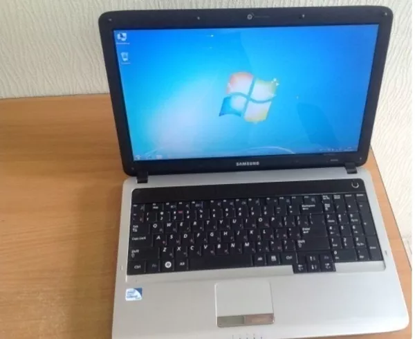 Мощный,  практически новый ноутбук Samsung RV508.