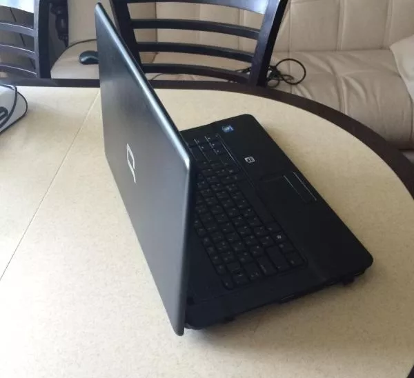 Игровой  2-х ядерный ноутбук HP 615 в отличном состоянии.