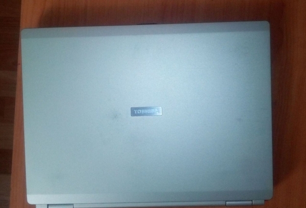 Недорогой  офисный ноутбук Toshiba Tecra A4 . 2