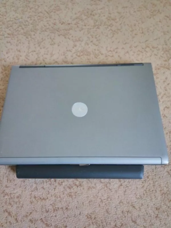 Отличный легкий ноутбук Dell Latitude D630 3
