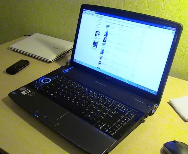 Игровой гигант Acer Aspire 6935 (тянет все новые игры). 2