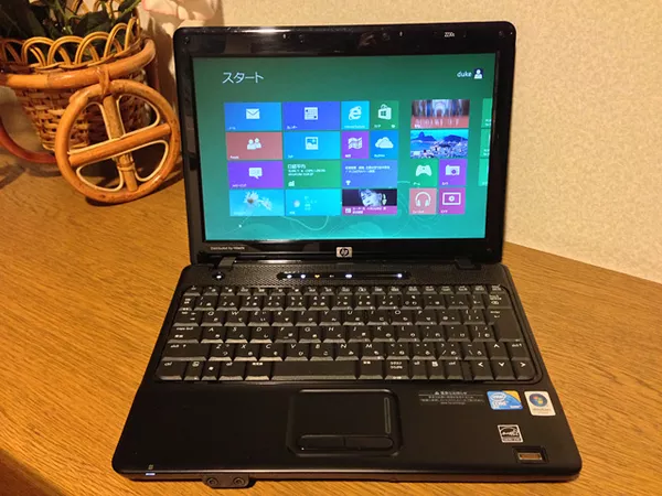 Легкий  2-х ядерный ноутбук HP Compaq 2230s.