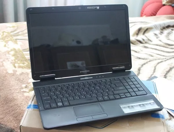 Суперовый  ноутбук eMachines E627 2
