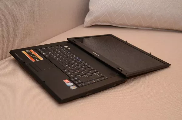 Продам запчасти от ноутбука Samsung R60.