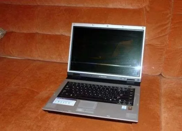 Нерабочий  ноутбук Samsung R50 на запчасти.