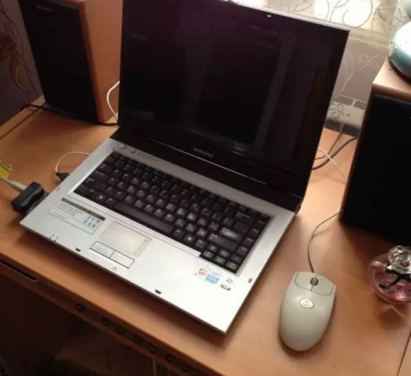 Продаю красивый 2-х ядерный ноутбук Samsung R40.