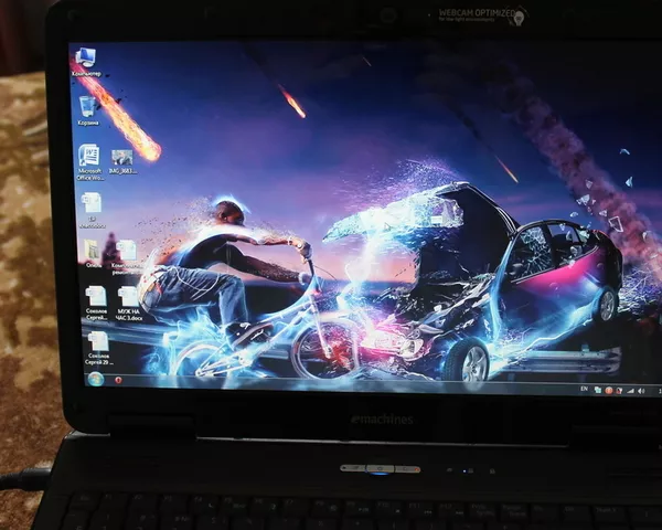 Суперовый  ноутбук eMachines E627