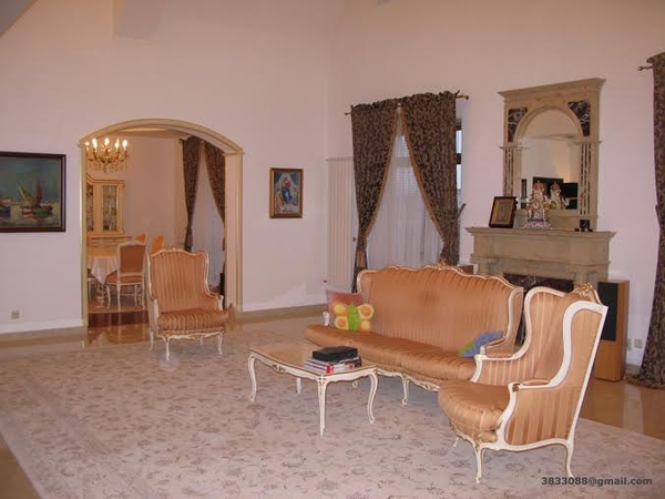 Дом в Конча-Заспа на берегу реки  2