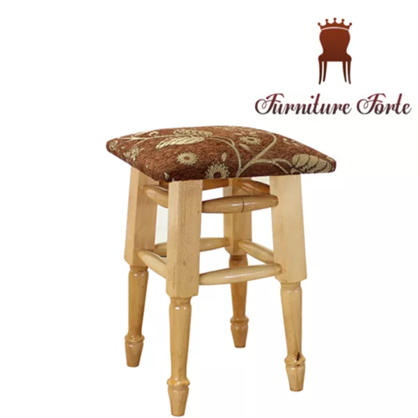 Деревянный табурет 3