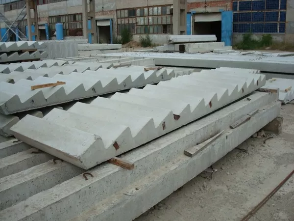 Лесницы, лесничные площадки,  лесничный марш бетонные ступени для лесниц