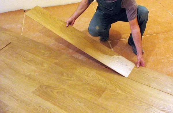 Укладка ламината 