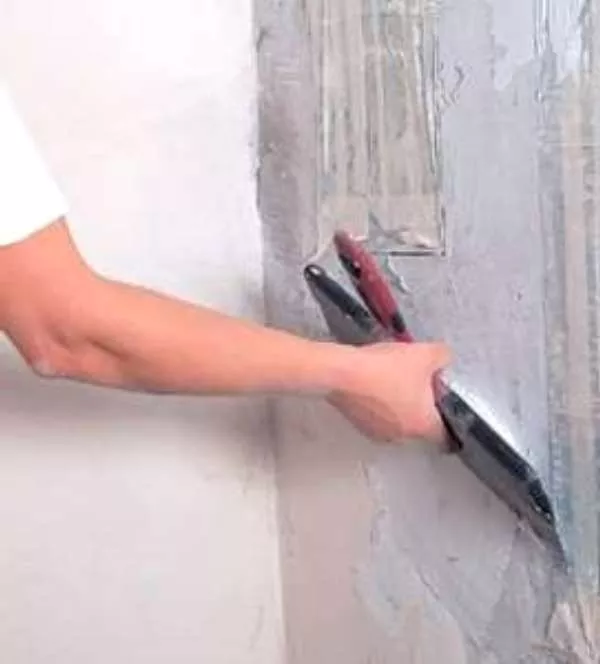 Шпаклевать стены