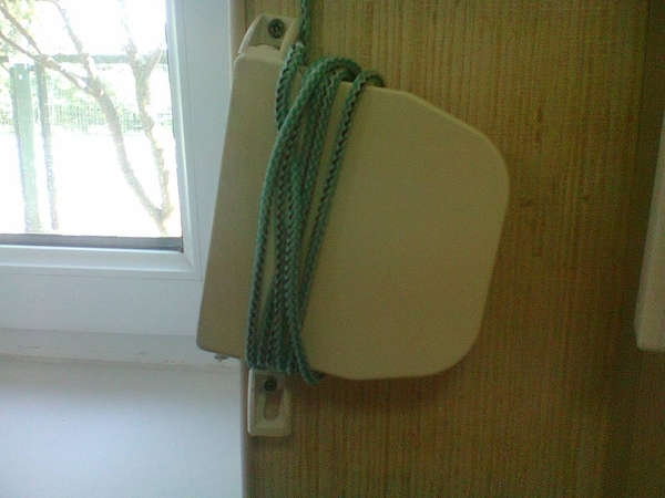 Замена шнура (веревки) в ролетах,  ремонт ролет Киев недорого