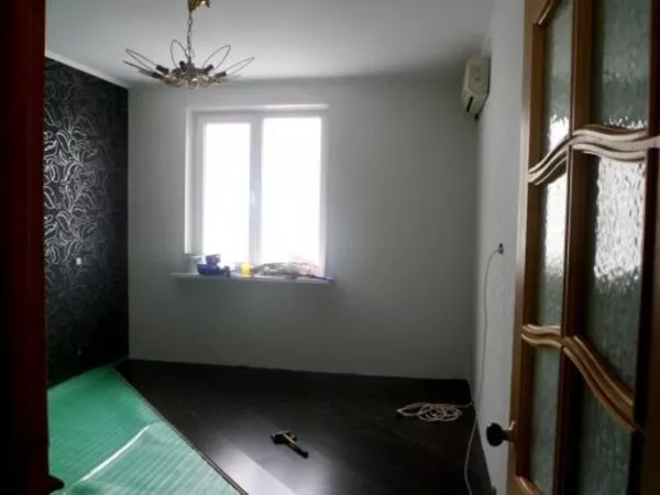 Укладка ламината, паркетной доски, ковролина, линолеума.Киев