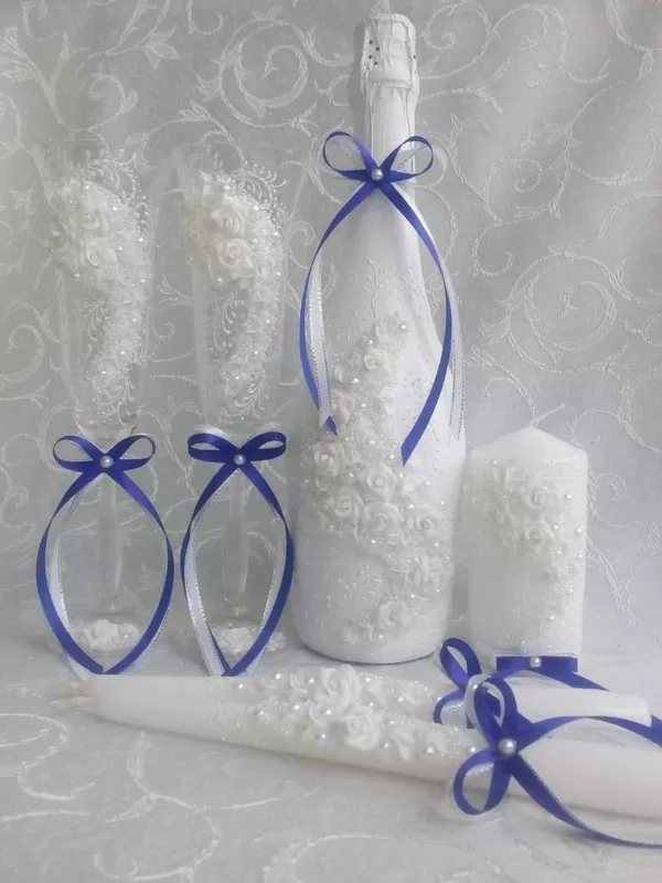 Аксессуары для свадьбы: бокалы, шампанское, подушки, казна, свечи 3