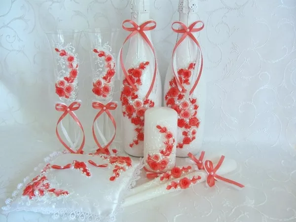 Аксессуары для свадьбы: бокалы, шампанское, подушки, казна, свечи 4