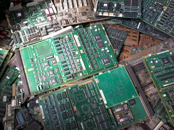 Куплю электронные платы (телефонные, матерински, компьютерные, бытов