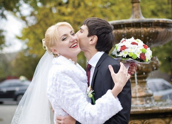 Прокат свадебных тёплых шуб и накидок от салона Elen-Mary