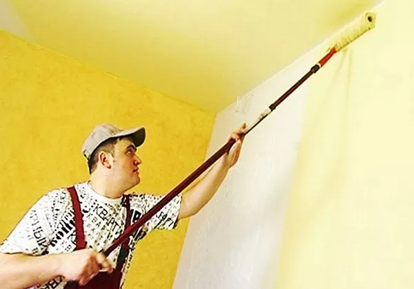 Покраска потолка и стен 