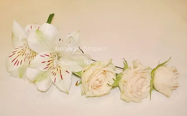 Заколки из живых цветов