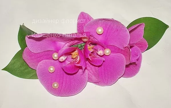 Заколки из живых цветов 4