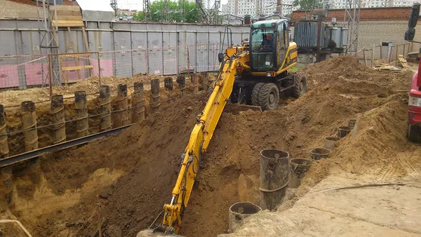 Рытые котлована под фундамент 2