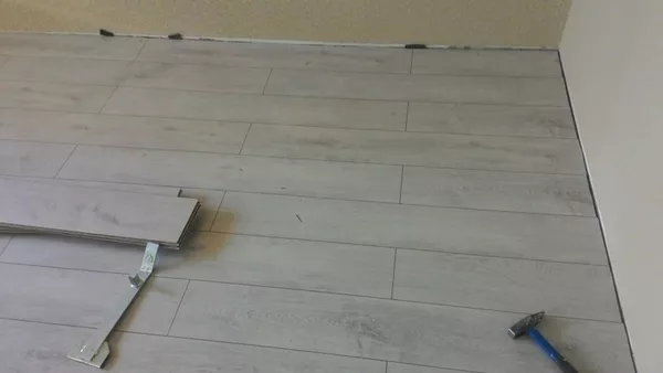 Укладка ламината.( Все районы Киева)