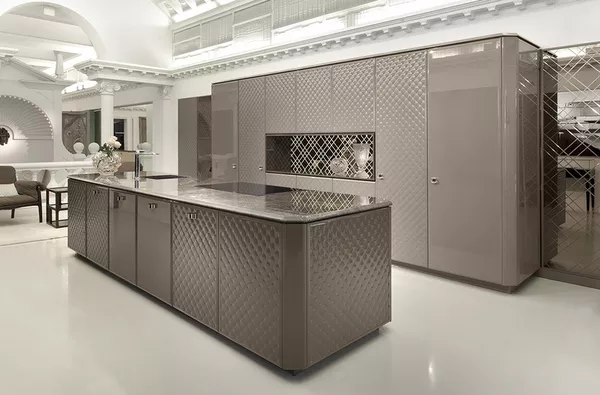 Итальянские кухни, итальянские профессиональные кухни