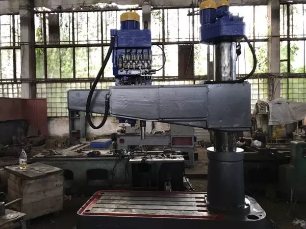 Продам станок радиально-сверлильный,  модель 2А554  3