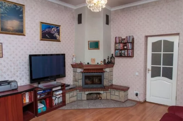 Продажа квартиры по ул Шелковичная 7 10