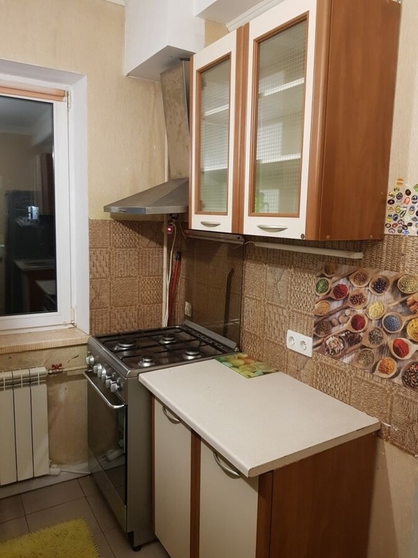 Продажа квартиры с ремонтом по ул Лукьяновская 9 10