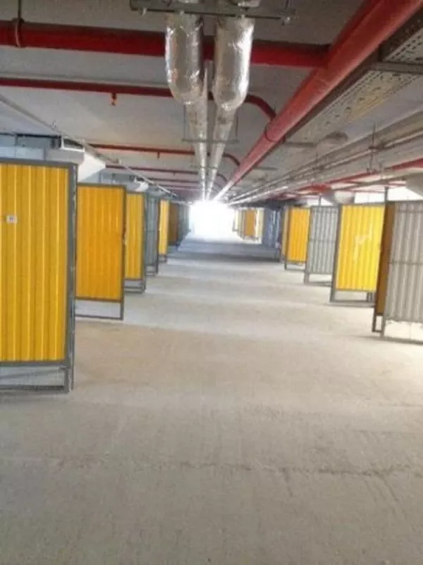 Продам гаражный бокс (Гараж) на ул. Старонаводницкой 10а, Киев