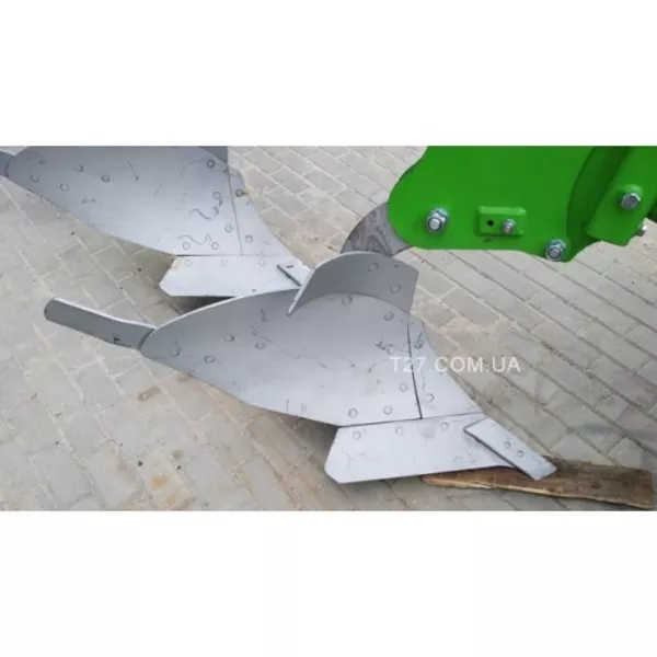 Плуг 4-х корпусный оборотный 4-35 Bomet Leo U063 (Польша) 3