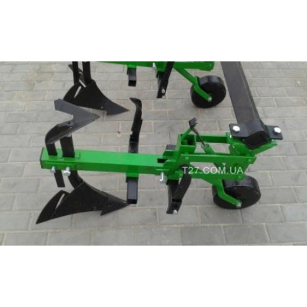 Культиватор-окучник 3-х рядный (Польша,  Bomet) 3
