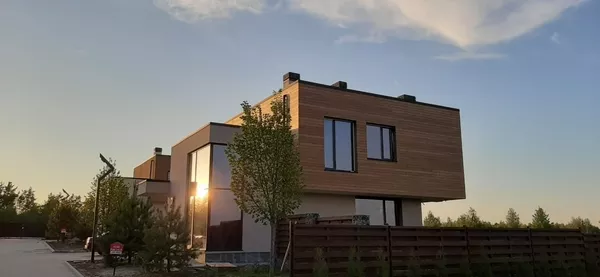 ПРОДАМ СТИЛЬНЫЙ КОТТЕДЖ В КГ «CRYSTAL FOREST»