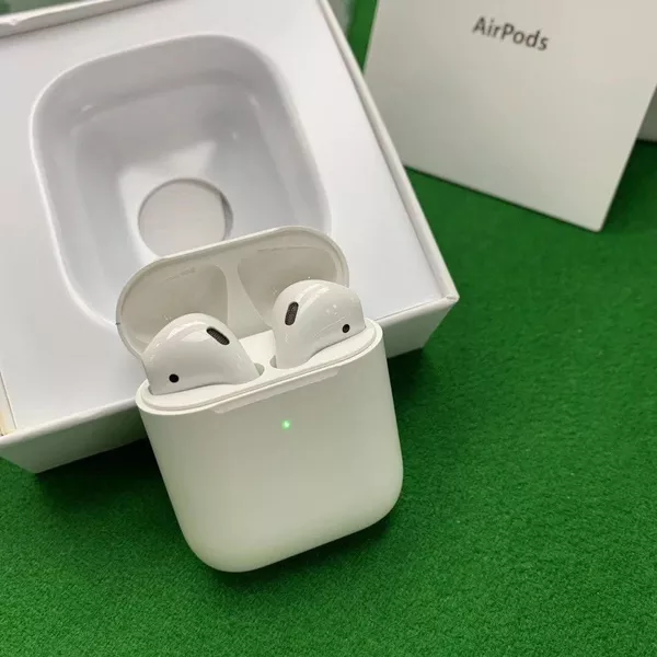 Беспроводные наушники Apple AirPods 2 с беспроводным зарядным кейсом 5