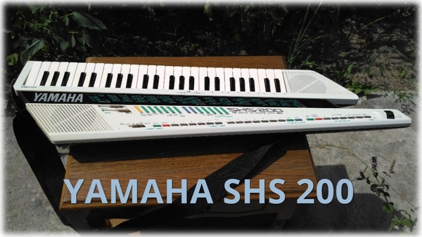 Cинтезатор-кейтар для клипа,  на сцену -Yamaha SHS 200 made in Japan. 2
