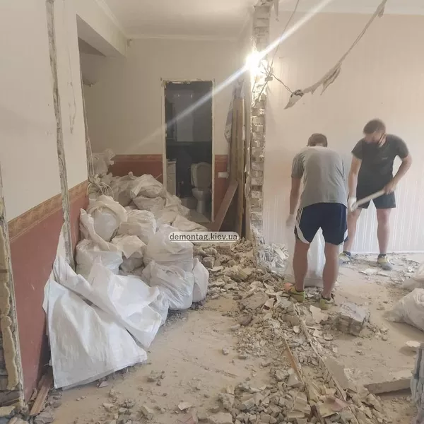 Демонтажные работы. Демонтаж стен,  стяжки пола,  перегородок,  плитки 3