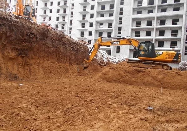 Розработка котлована 2