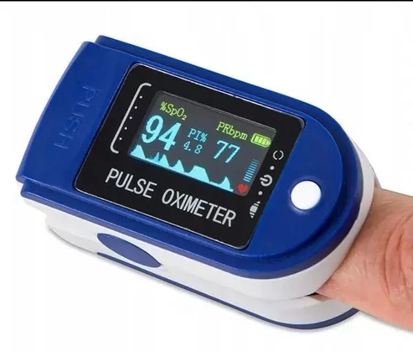 Медицинский пульсоксиметр на палец CONTEC CMS50D