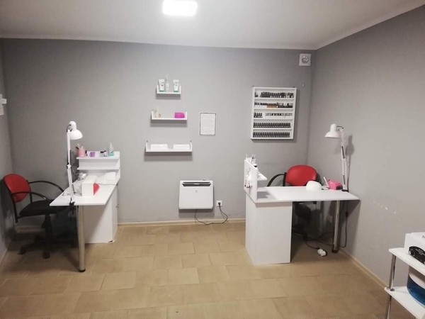 Діючий салон краси, чи просто приміщення в прохідному місці?) 5