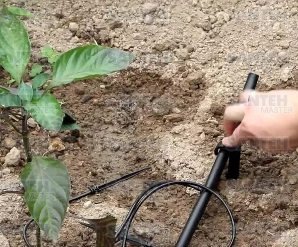  Шпилька-держатель Irritec-16 3