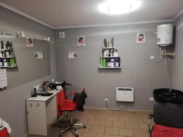 Здам в оренду діючий салон краси, або приміщення в прохідному місці 4