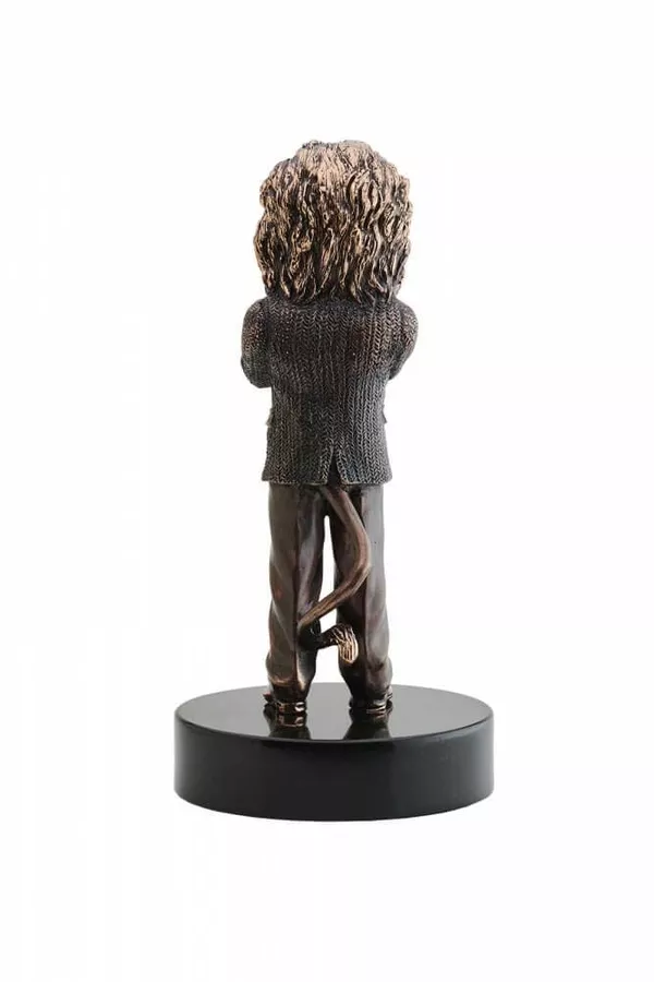 Бронзовая статуэтка для шефа 2